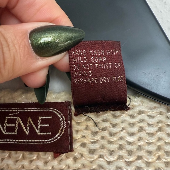 Vintage Bow Embroidered Surplice Knit Sweater Lambswool Angora Blend Cottagecore - Picture 5 of 5